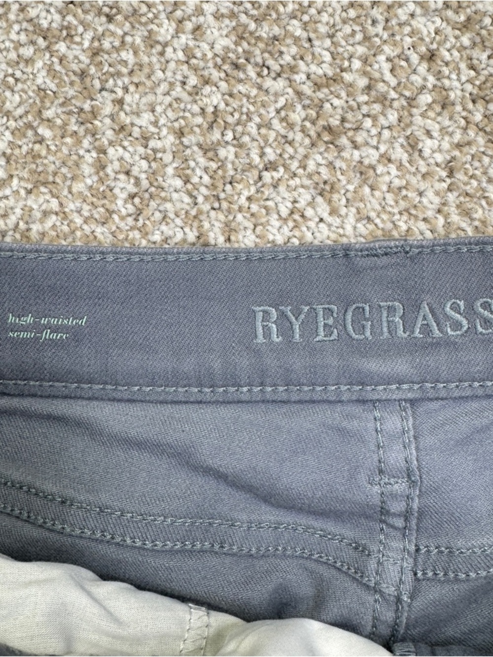 Ryegrass Gray High Rise Semi Flare Jeans Pants Womens Size 4 - Picture 5 of 12